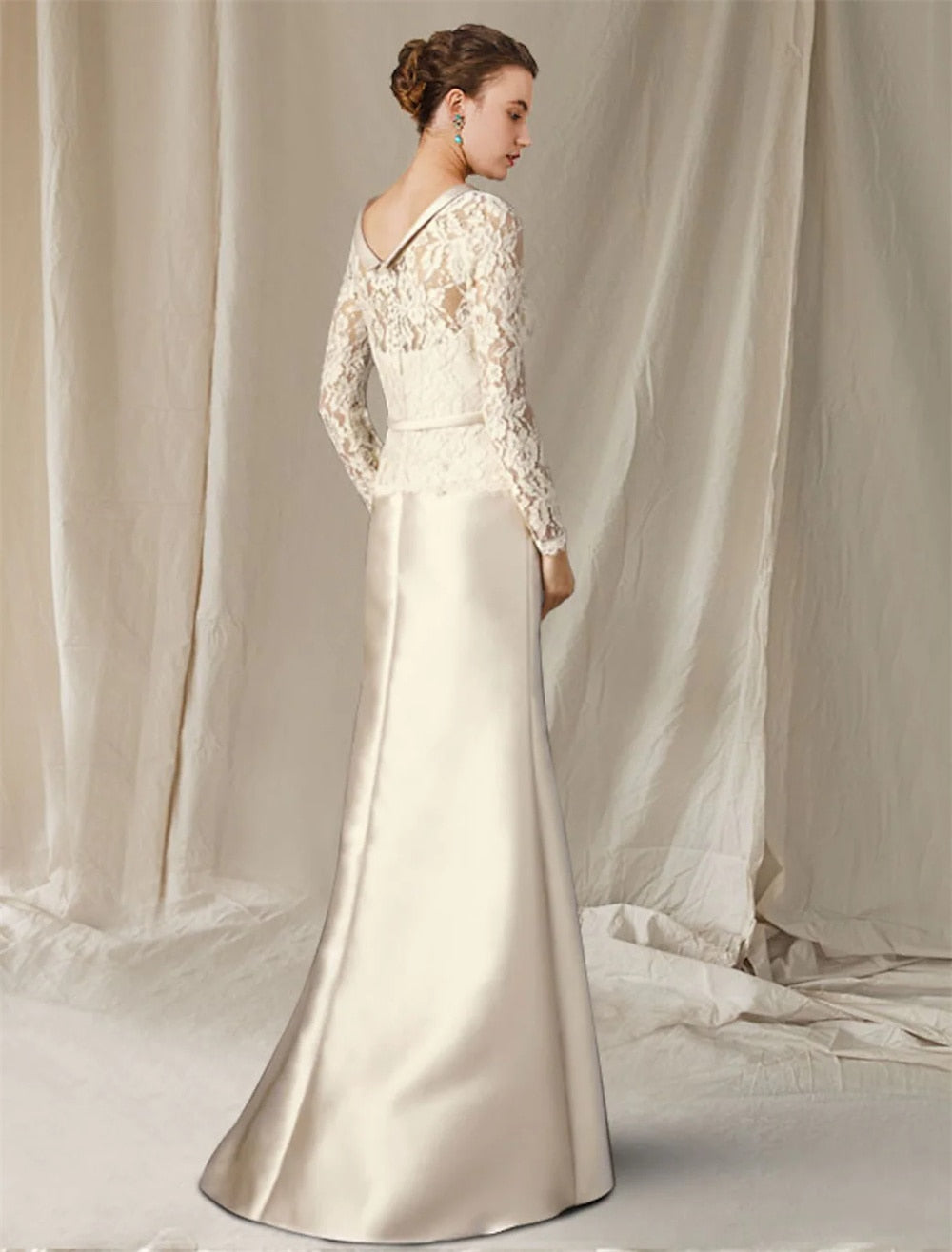 White Long Sleeve V-Neck Bride Dress with Bow Flower